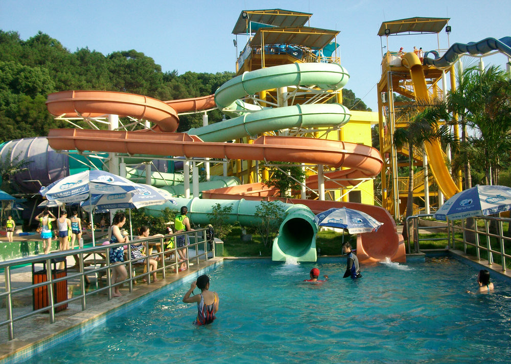 Long Raft Plastic Water Slide for Children and Adult , Spiral Water Slide for Water Park