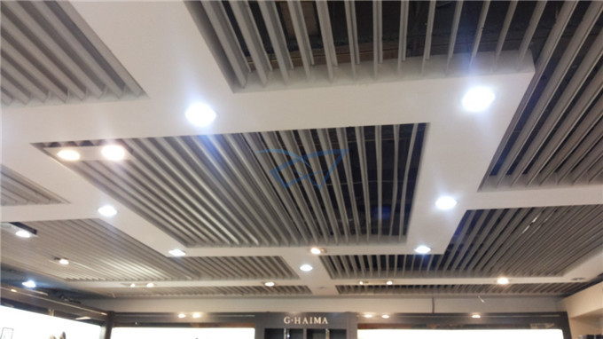 Moistureproof A Screen Aluminum Metal Ceiling Customizable Color