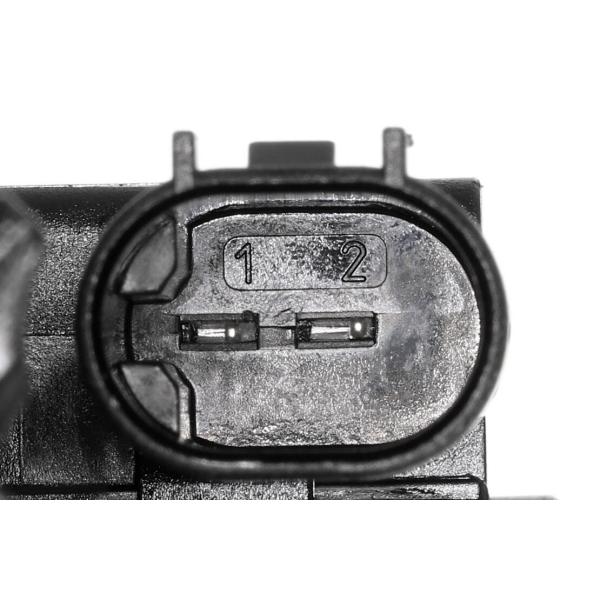 A3 A4 Headlight Washer Nozzle , Front Windshield Washer Nozzle 8J0955987G