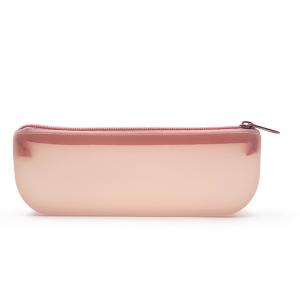 China Tasteless Nontoxic Silicone Makeup Brush Bag , Leakproof Silicone Cosmetic Pouch factory