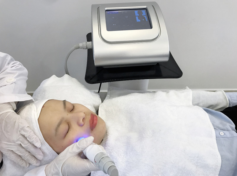 Movable Radio Frequency Machine For Body Slimming 6 Handles Type 100V-220V