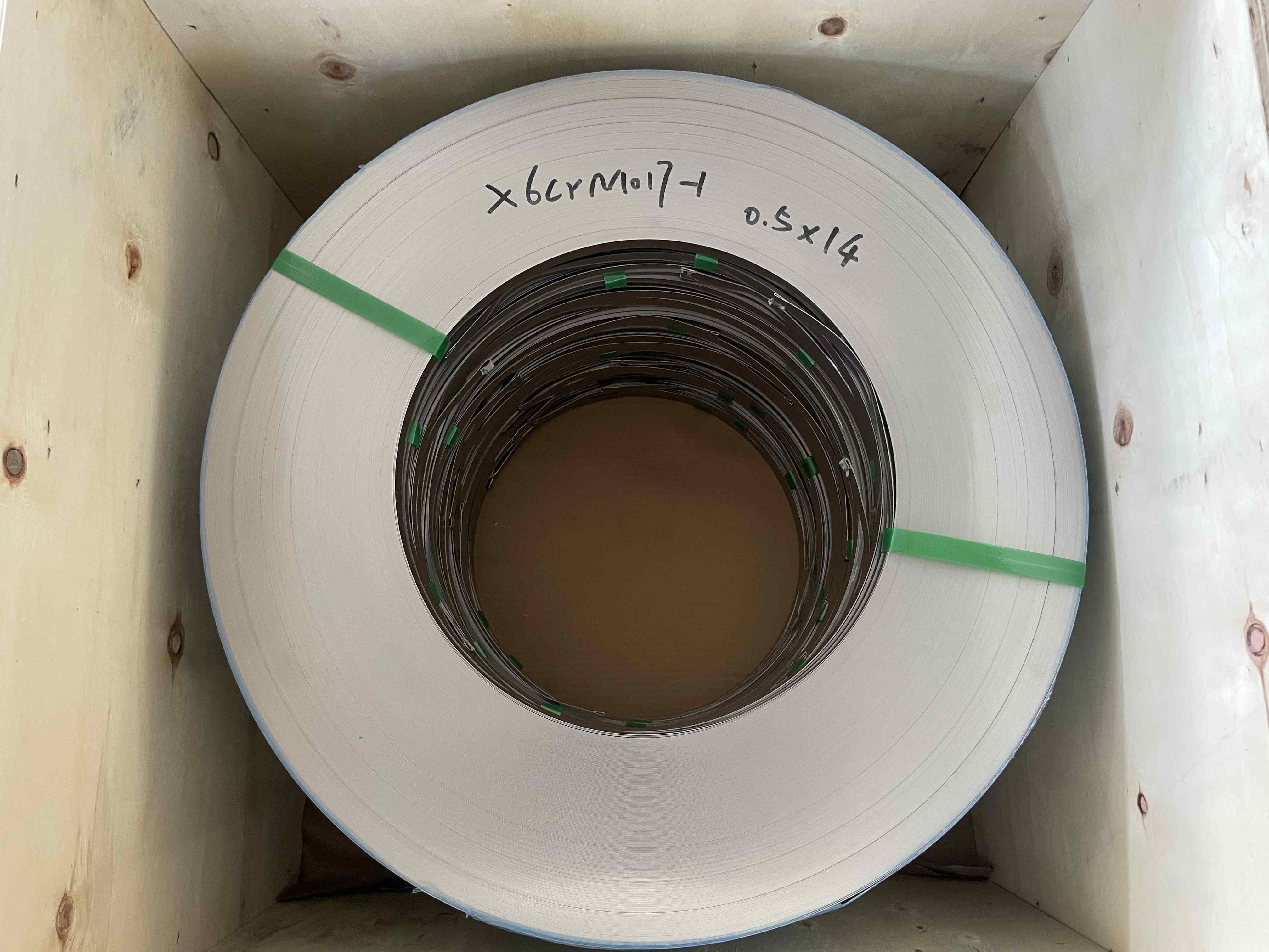 Stainless Steel Slit Strip Coil AISI 434 EN 1.4113 DIN X6CrMo17-1