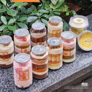 China Food Grade PET Transparent Ice Cream Jars 8Oz Plastic Mini Cake Jar With Lid factory