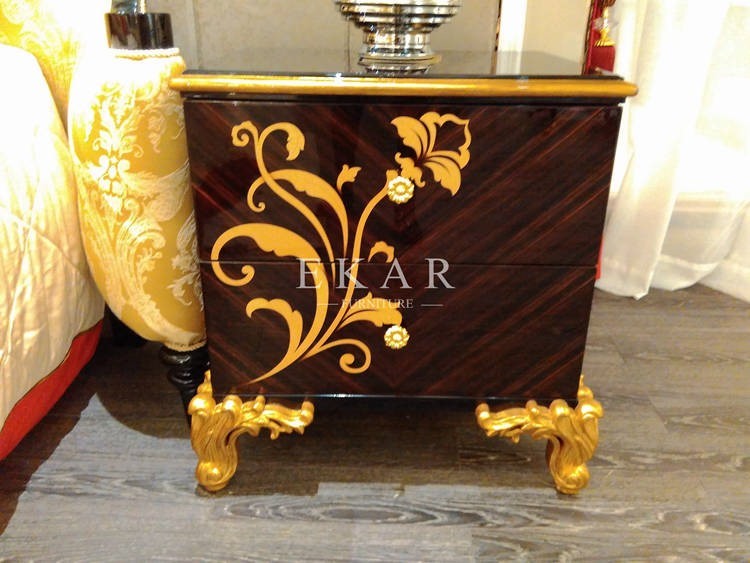 Minimalist Design Side Table French Bedside Stande Table With Curved Legs TB-023