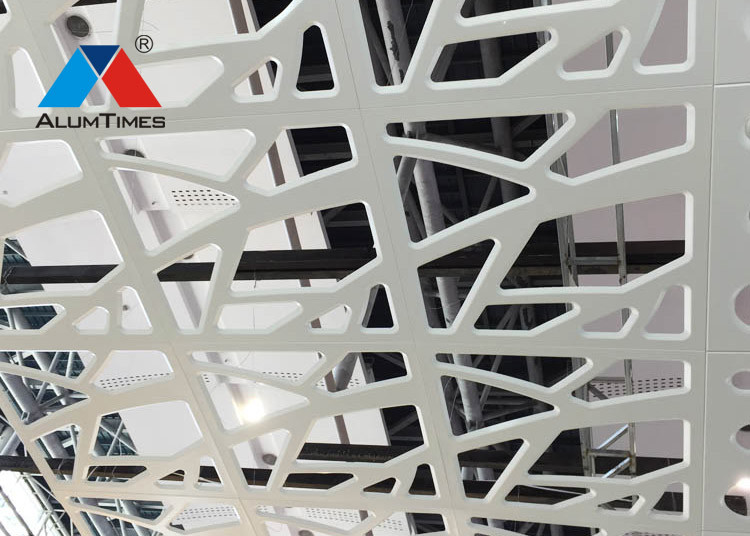 300×300mm Aluminium Perforated Ceiling , Industrial Rustic Drop Ceiling Tiles
