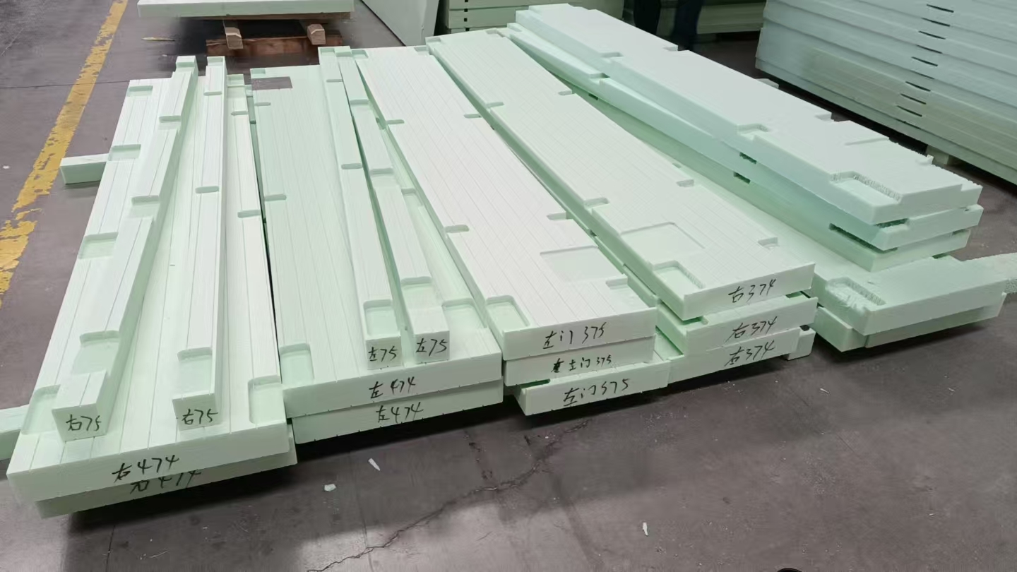 Polyurethane Foam Extrusion Board Processing Engraving Machine