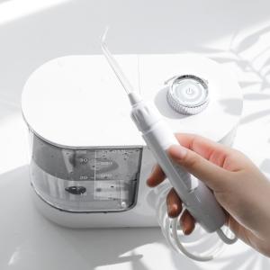 China OEM Rechargeable Water Flosser With UV Sterilizer Ipx5 Waterproof factory