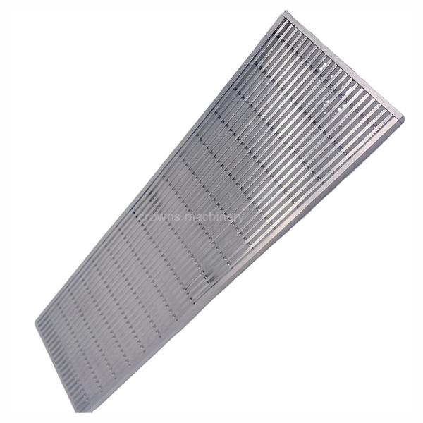 China Stainless Steel Gutter Guard Strainer Downspout Wedge Wire Seen Mesh factory