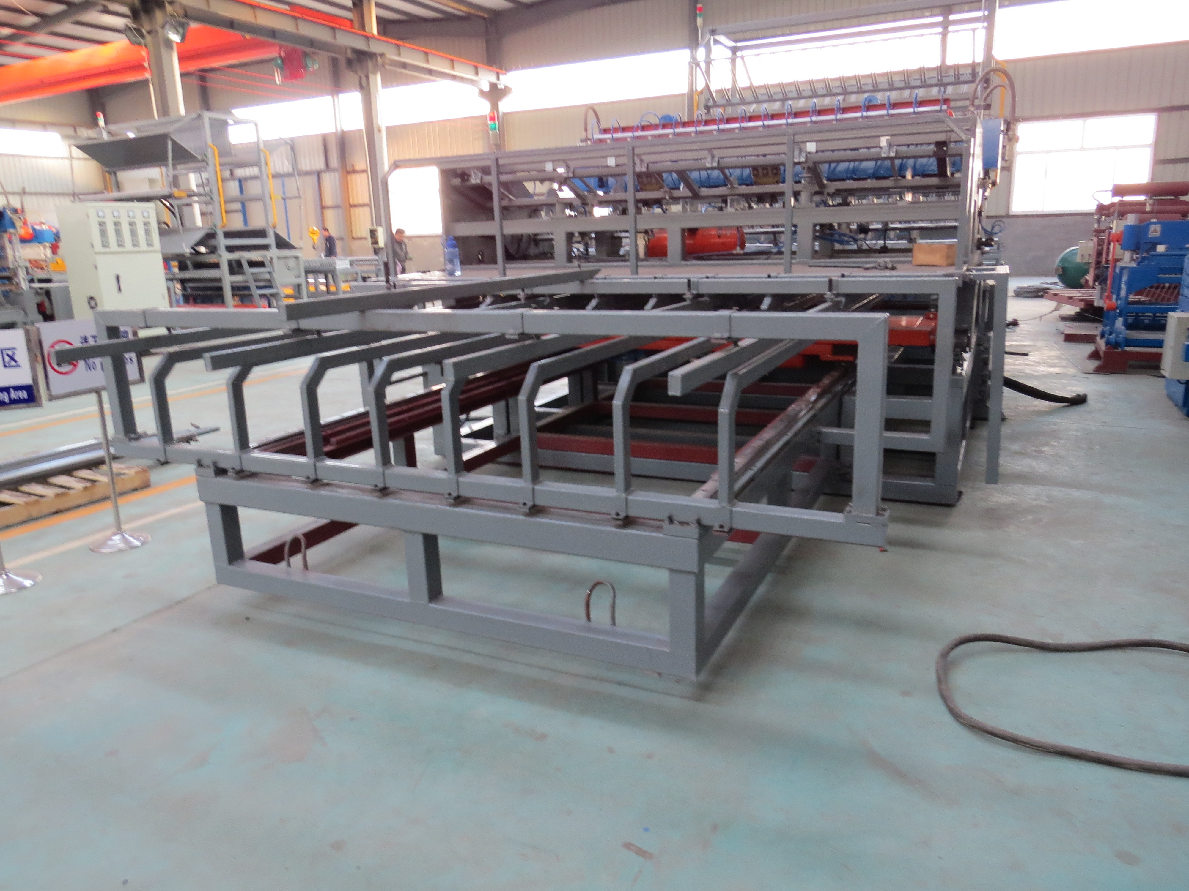 Auto Feeding Pre Cut CE Steel Wire Welding Machine For Steel Truss