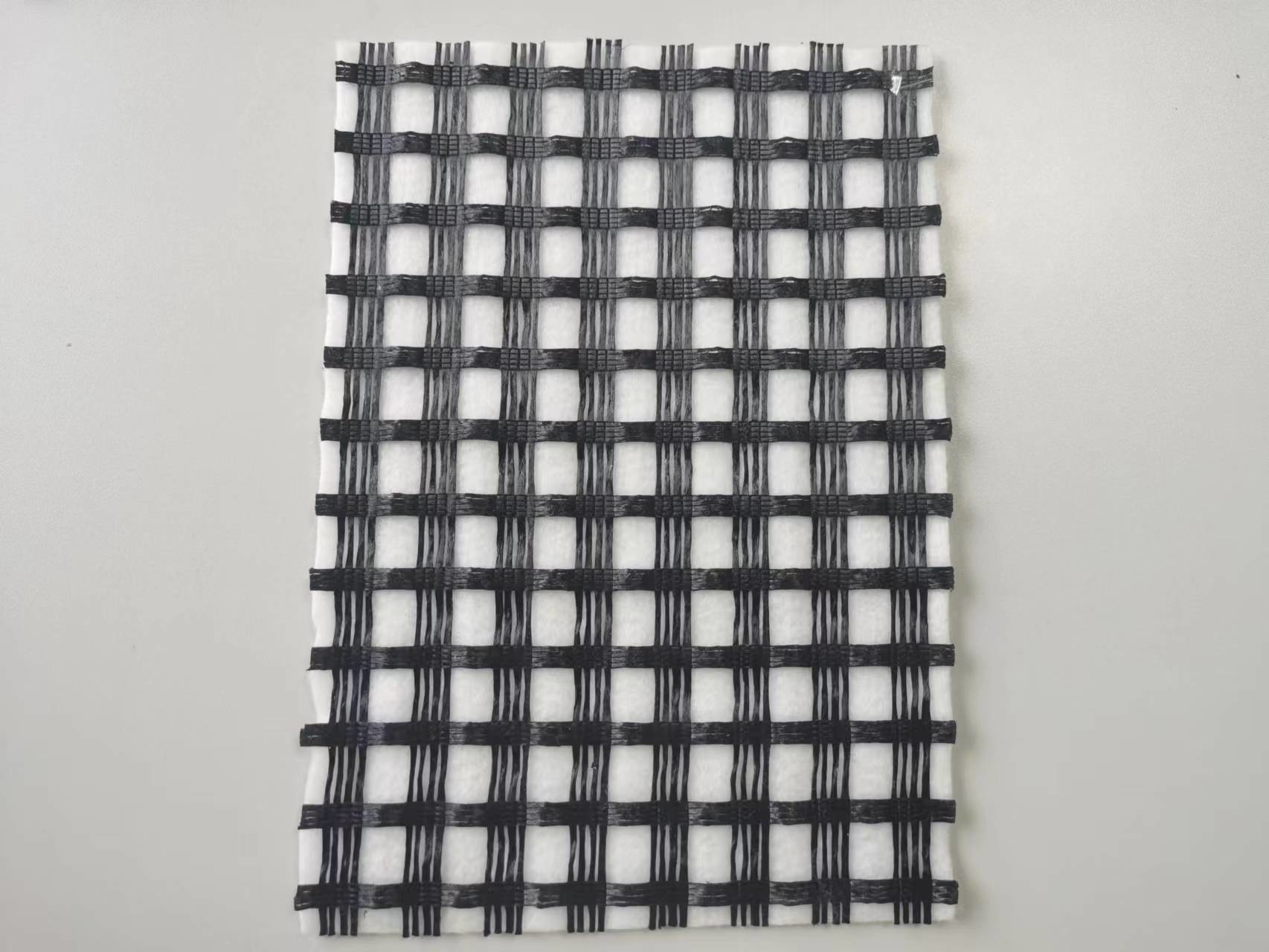 Asphalt Coated Fiberglass Composite Geogrid Geotex Geomat Geogrid Composite