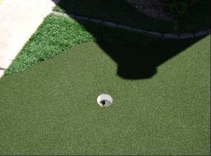 China 9000Dtex Field Green Playground Nylon Synthetic Lawn Grass Turf Yarn 15mm for Golf factory