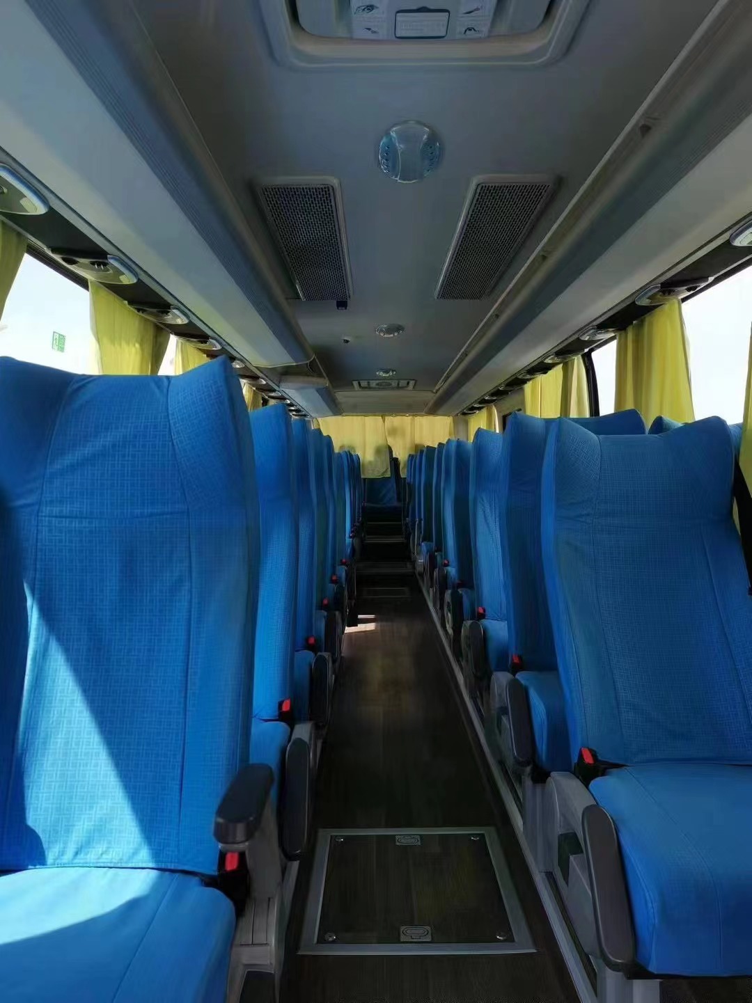 Explore the Best Deals on Used 50 Seat Second-Hand Buses in Henan Zhengzhou Affordable