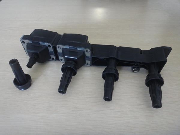 Dry Car Ignition Coil Peugeot 597056 / 96213086, Citroen 597056 / 9621308680,