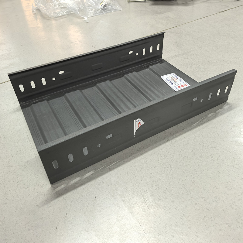 Splices Equipped Heat Resistant Electrical Conduit Tray High Impact Resistance For Harsh Environments
