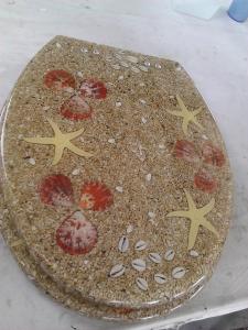 China poly resin toilet seat factory