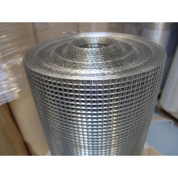 China Pvc Coated Welded Wire Mesh Panels 1/4" X 1/4" For Runway Enclosures / Egg Baskets factory