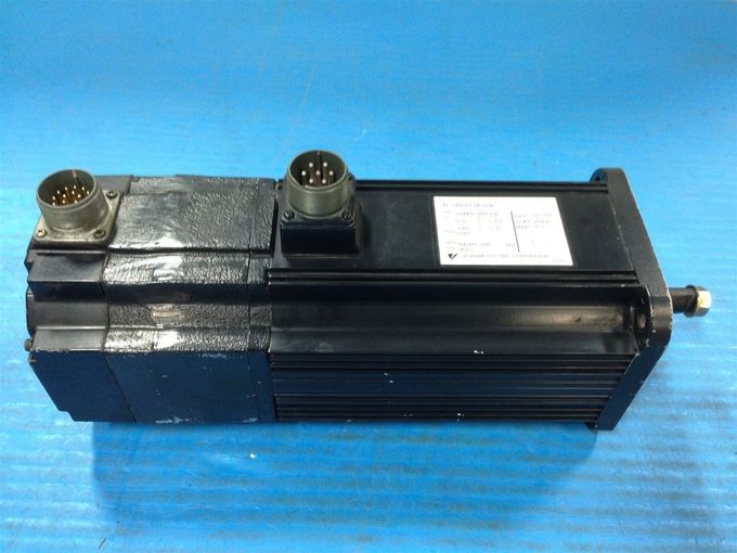 USAMED-06MC1SR 1000r/ Min Yaskawa Servo Drive Original New 0