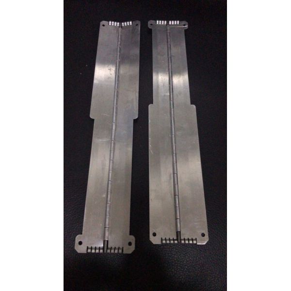 China Custom Precision Metal Guide Rail Bracket – For Servers & Electronics Enclosures on sale
