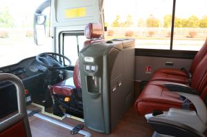 China LHD/RHD 68+1 seats Weichai 375HP Euro3 Luxury Coach Bus YBL6121T for Sale factory