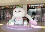 Indoor Large Size Life Size Fiberglass Statues Modern Style For Shopping Mall