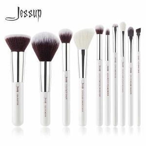 China Precise Soft Bristles Natural Makeup Brushes Set For Face And Eyes factory