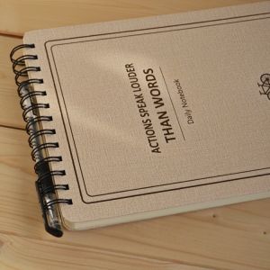 Customized Academic A5 PU Leather Diary Notebook with Elastic Band and 80 Inner