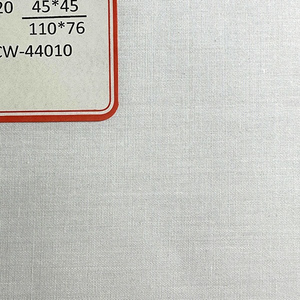 110*76 TC Poplin Fabric Rolled Polyester Cotton Bleached Fabric 45 Count