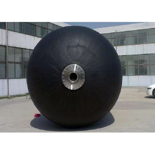 China ISO Standard Submarine Fenders For Protect The Ship factory