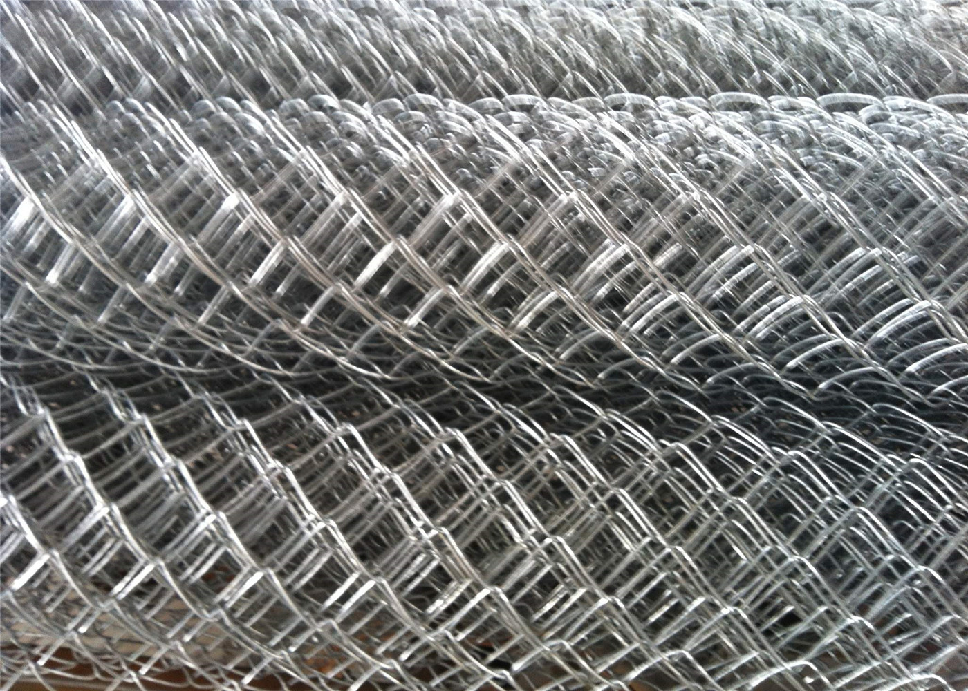 HDG chain wire fencing 6ft x 20ft mesh 2" x 2" 8 gauge wire