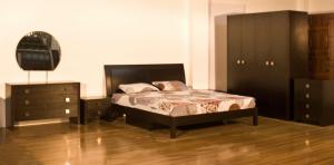 China Good Quality Home Furniture,Panel Bedroom Suite,Bedroom Set,Wood Bed and Wardrobe,Nightstand,Dresser with Mirror,Amorie factory