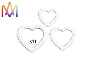 China 1.5MM Thickness Three Piece Set Hollow Heart Pendant For Bracelet factory