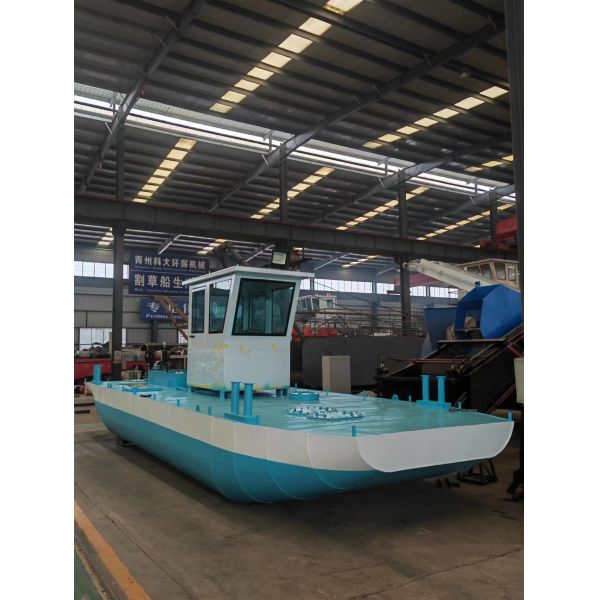 Flat Deck Barge Boat 30km/H Speed For Cargo Transportation 3-4ton