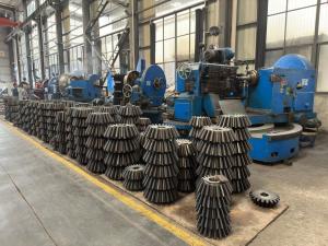 China Right Hand Direction Internal Bevel Gear With HRC 58-62 High Hardness factory