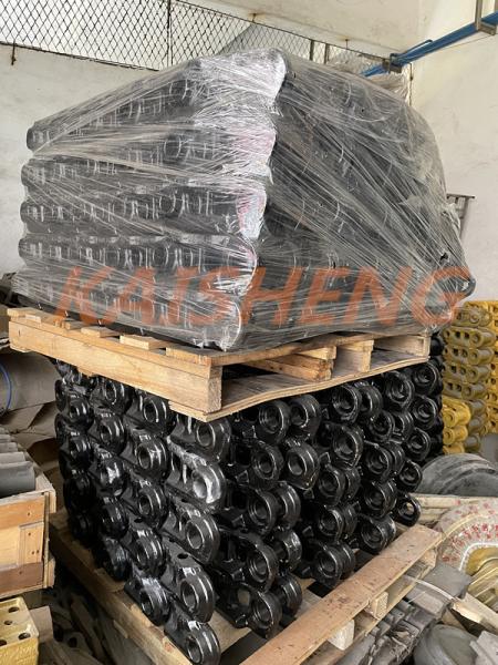 Steel Bulldozer Track Chain , Construction Machine Earthmover Spare Parts Link