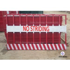 Temporary Edge Protection Guardrail Red And White Color For Building Constructio