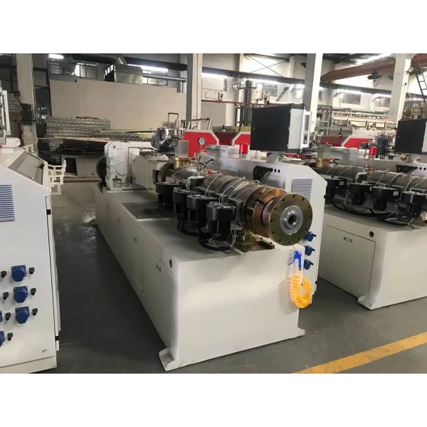 55KWConical Twin Screw Plastic Extruder 80/156 High Capacity