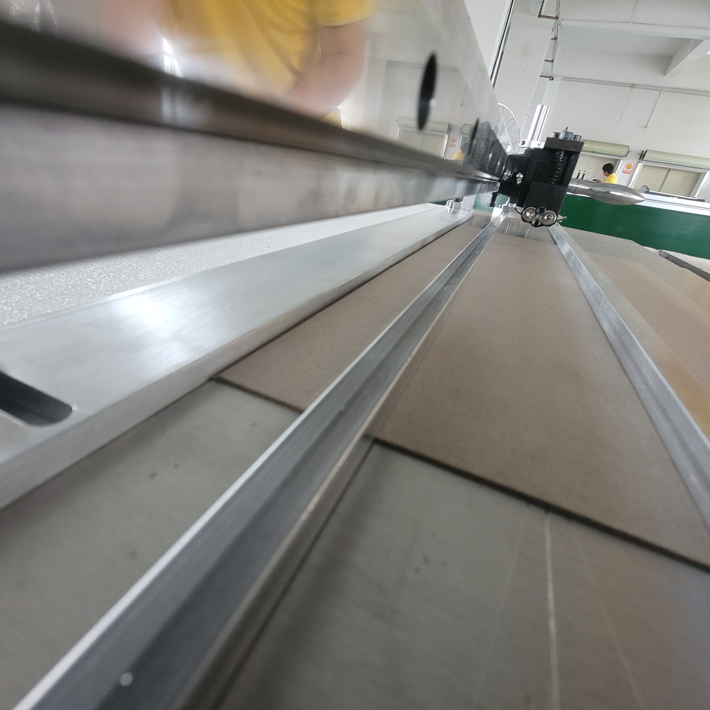 Semi Auto V Groover Machine For Cardboard Paperboard Slots From 0V High Accuracy