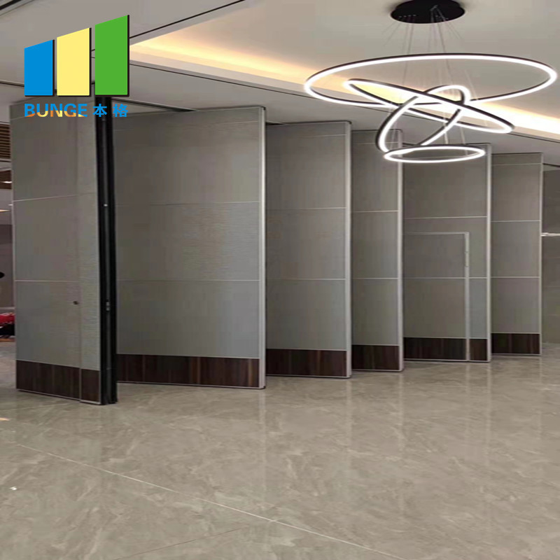 Ballroom Acoustic Wall Partition Wedding Room Divider Screen With Muti Direction Wheels