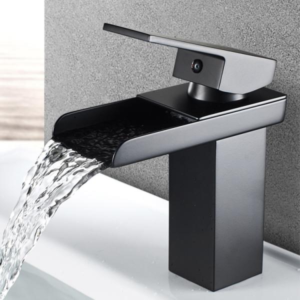 SUS304 Stainless Steel Waterfall Single Hole Single Handle Basin Mixer In Chrome