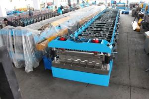 China Hydraulic Decoiler Floor Deck Roll Forming Machine 22KW 26 Stations factory
