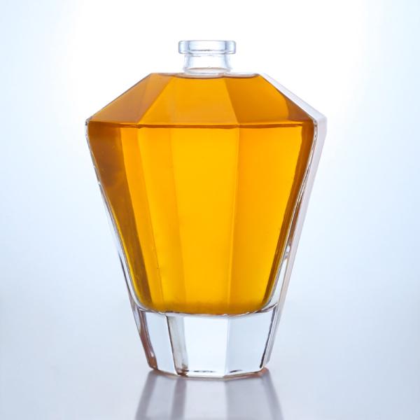 Collar Material Glass 700ml Unique Shaped Bottle for Gin Rum Champagne Brandy