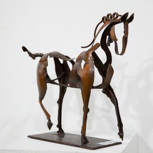 China Hollow Life Size Horse Metal Outdoor Sculpture Abstract For Landscape factory