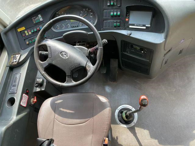 Used Kinglong Bus XMQ6110 Rear Engine Used Coach Bus Double Doors 50 Seats Euro IV Airbag Chassis