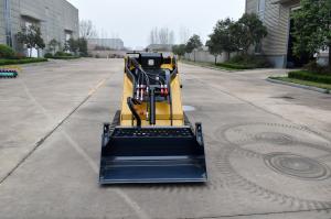 China Tree Shear Snow Plough 25HP Mini Skid Steer Loader For Side Dumping factory