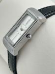 Engraved Waterproof Leather Strap Quartz Watch Modern Luxury Stylish Watch