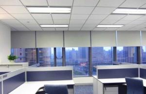 China Silver Coating Roller Blind Backing Fabric Light Adjustment 265-285g/M2 factory