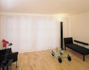 China Sunscreen Windows Shades Blinds with Fabric Panel Sliding factory