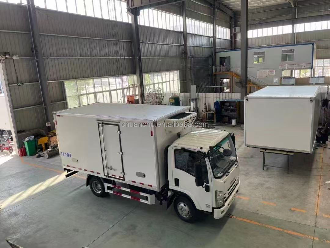3470mm Dimensions 3 Tons 5 Tons 1SUZU KV100 Refrigerated Truck 4.2m Van Box Refrigerator Trucks