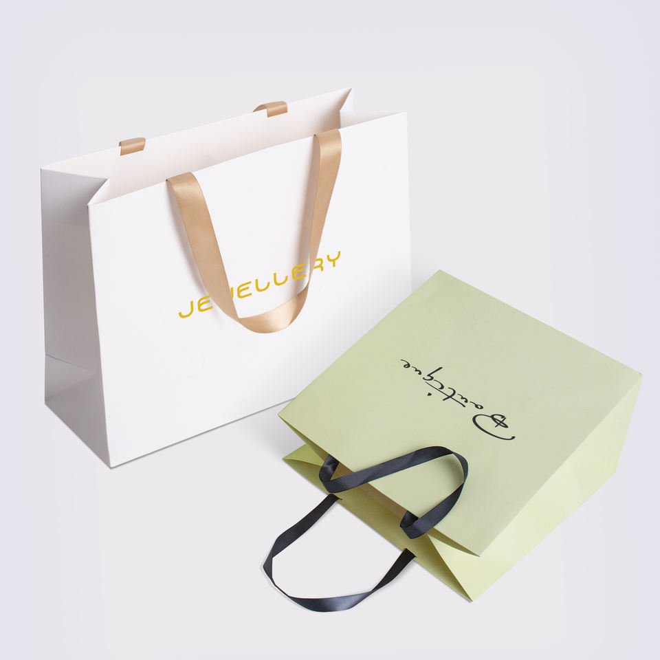 Custom Order Accepted Wenzhou Designer Custom Shopping Bags Gift Cardboard Paper Bags