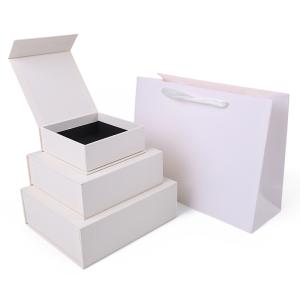 Paper jewelry Gift Box Packaging Eco Friendly Cardboard white Magnetic Jewelry